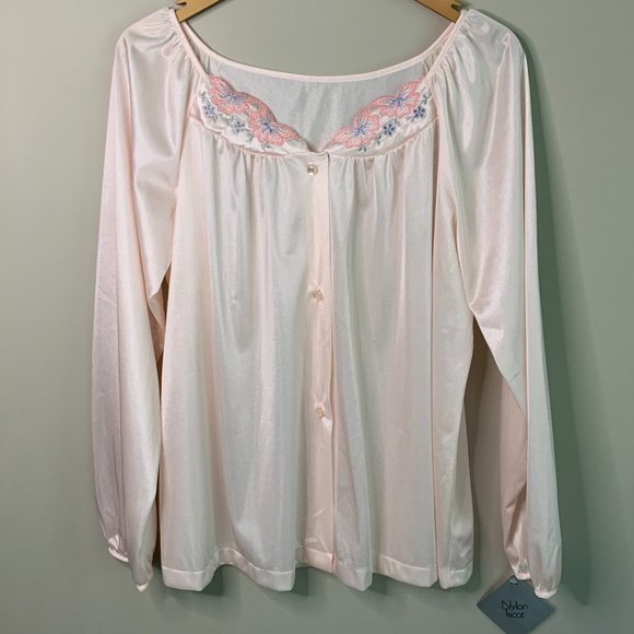 NWT Vintage Shadowline‎ Night Shirt Long-Sleeve with Floral Embroidered Neckline - Picture 1 of 10